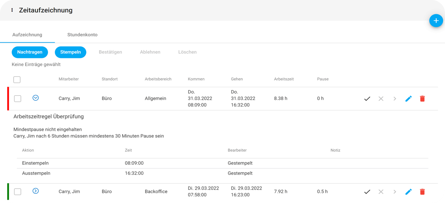 Abbildung einer Liste mit Zeitaufzeichnungen in Planery. Aufgrund eines Arbeitszeitverstoßes ist eine Stempelung rot markiert.